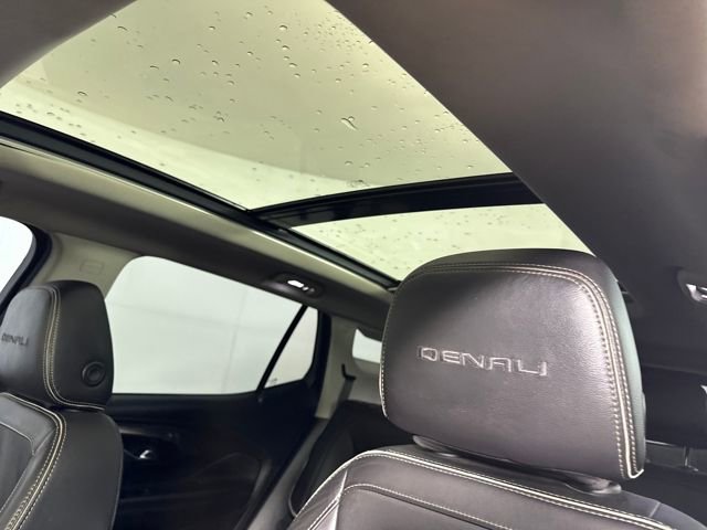 Used 2018 GMC Terrain Denali w/ Advanced Safety Package image 12