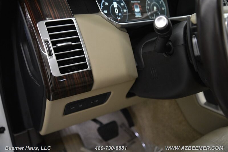 Used 2017 Land Rover Range Rover HSE image 34