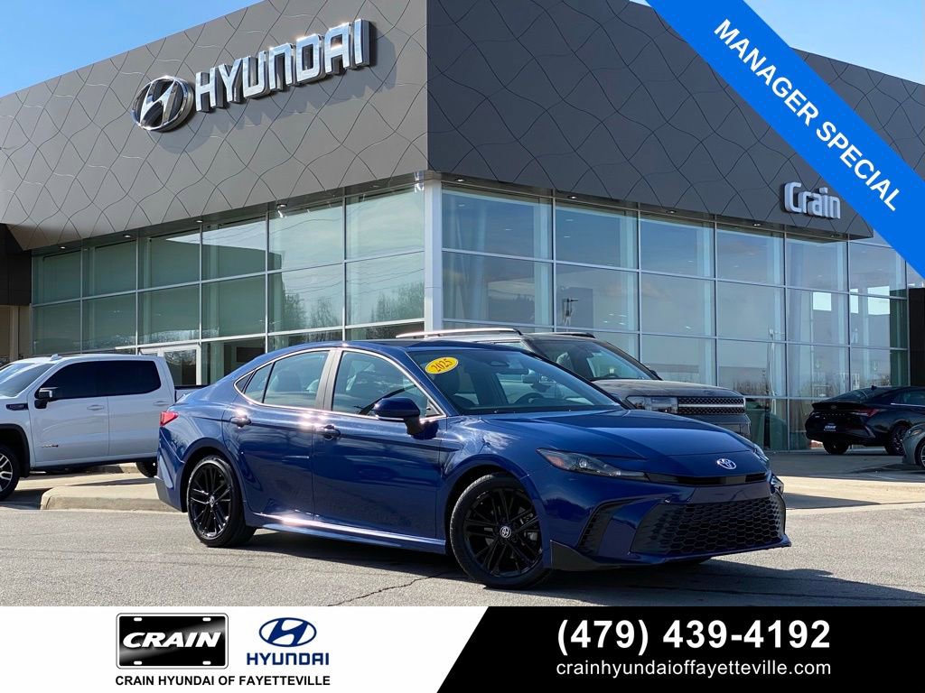 Used 2025 Toyota Camry SE
