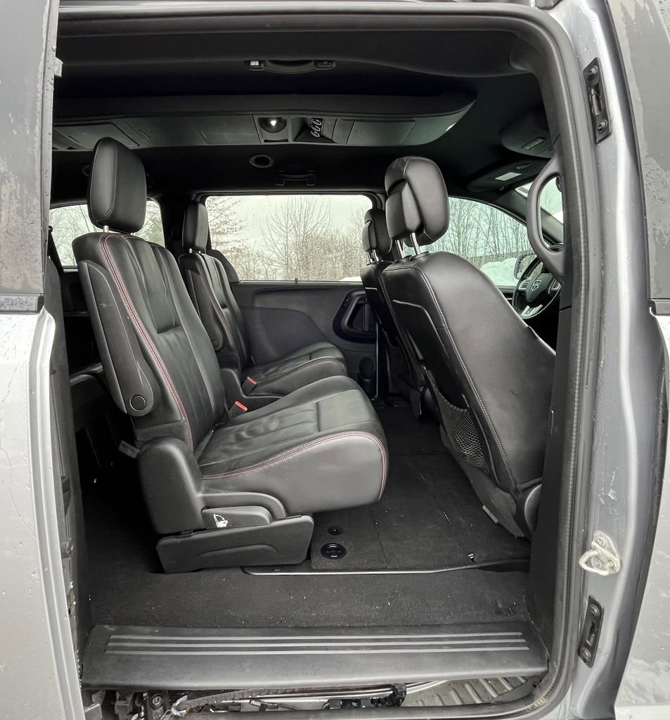 Used 2019 Dodge Grand Caravan GT image 18