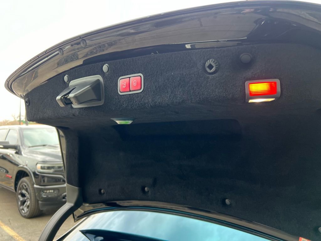 Used 2018 Mercedes-Benz S 560 Sedan image 27