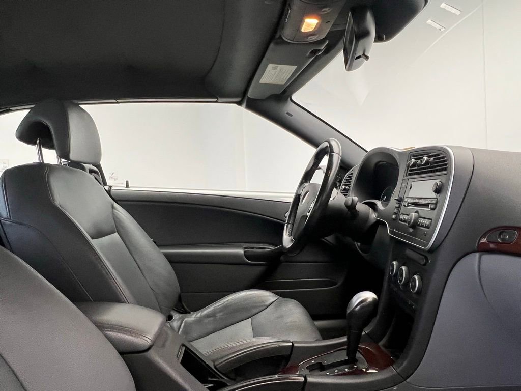 Used 2007 Saab 9-3 2.0T w/ Premium 17 Pkg image 10