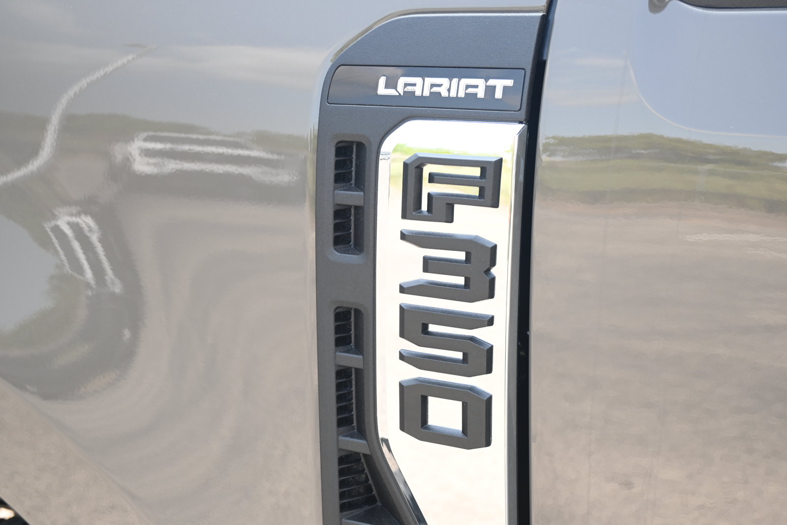New 2026 Ford F350 Lariat w/ Lariat Premium Package AWD/4WD image 12