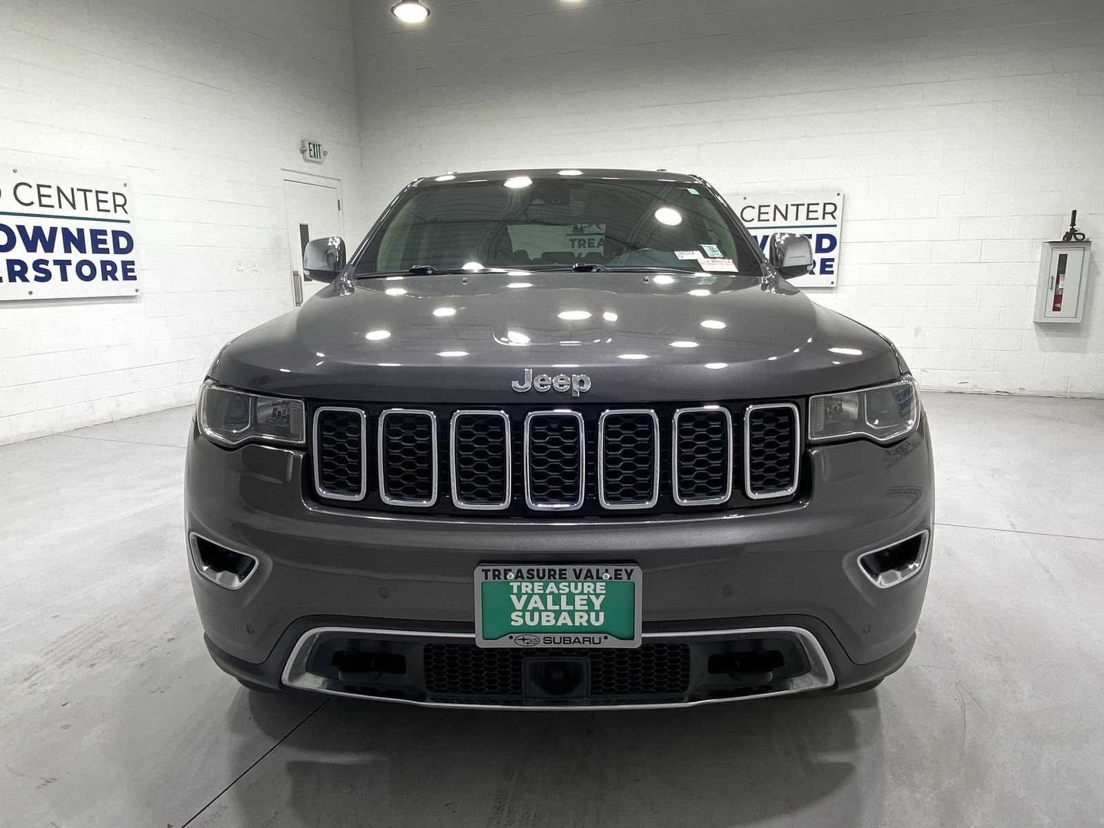 Used 2021 Jeep Grand Cherokee Limited w/ Luxury Group II AWD/4WD image 3