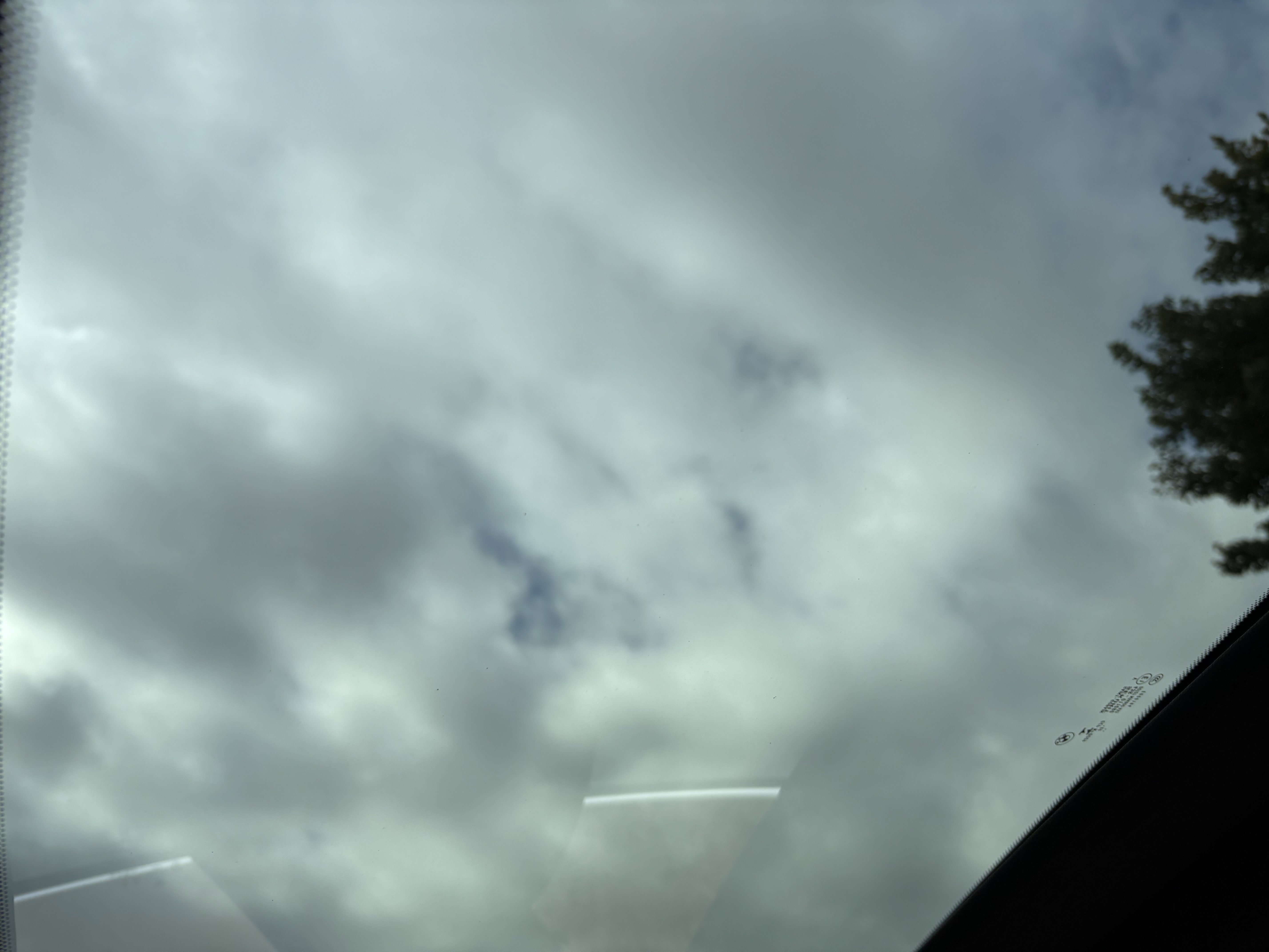 Used 2023 BMW 530e w/ Premium Package image 28