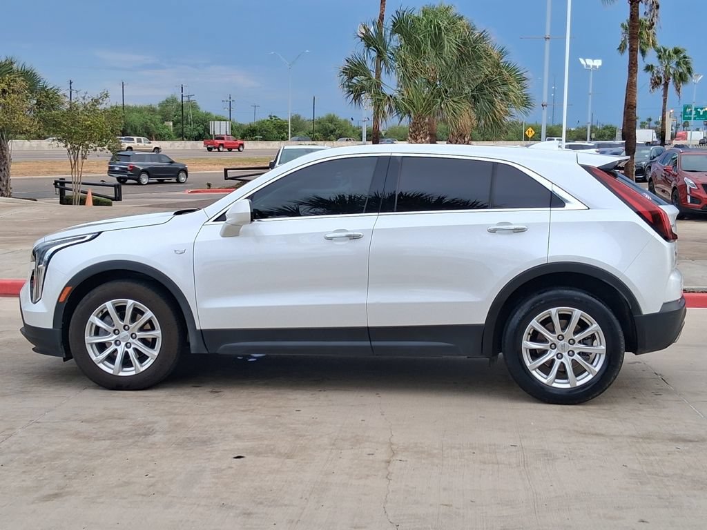 Used 2023 Cadillac XT4 Luxury FWD image 3