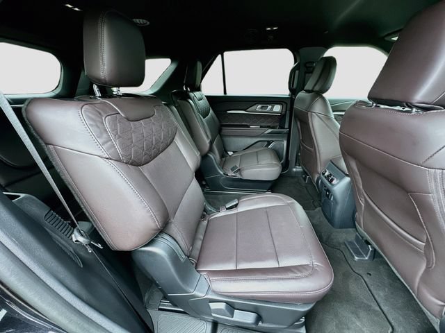 Used 2026 Ford Explorer Platinum w/ LUX Leather Package AWD/4WD image 31
