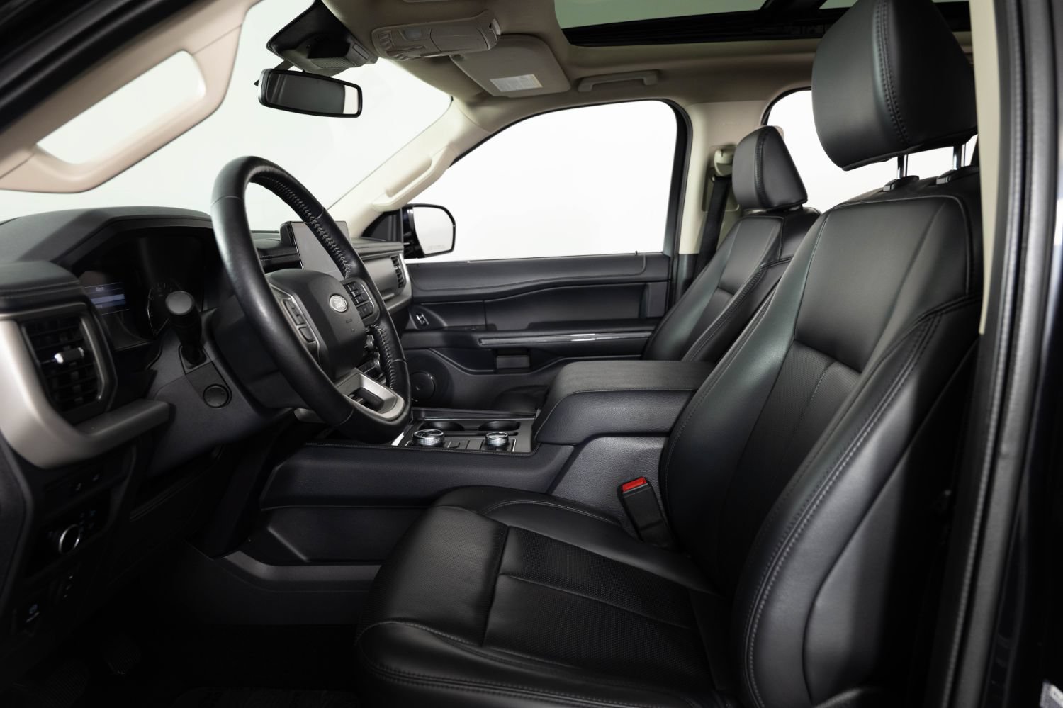 Used 2023 Ford Expedition Max XLT AWD/4WD image 15