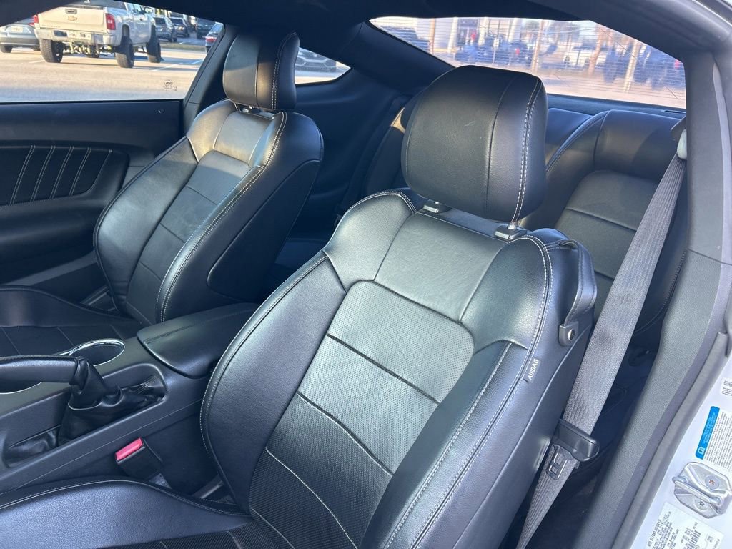 Used 2016 Ford Mustang GT Premium image 19