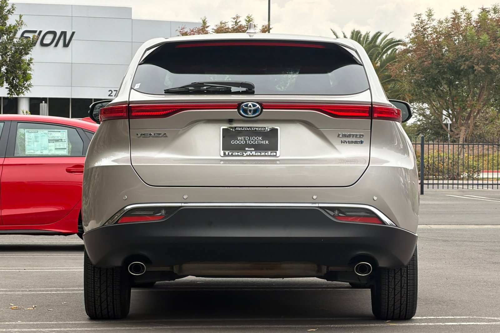 Used 2021 Toyota Venza Limited AWD/4WD image 5