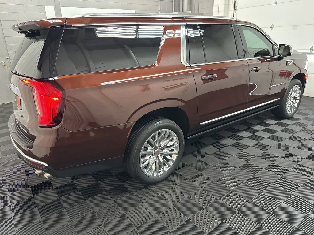 Used 2023 GMC Yukon XL Denali w/ Max Trailering Package AWD/4WD image 10