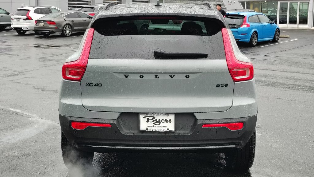 New 2026 Volvo XC40 B5 Ultra w/ Climate Package AWD/4WD image 31