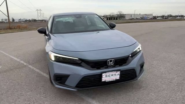 Used 2023 Honda Civic Sport image 3