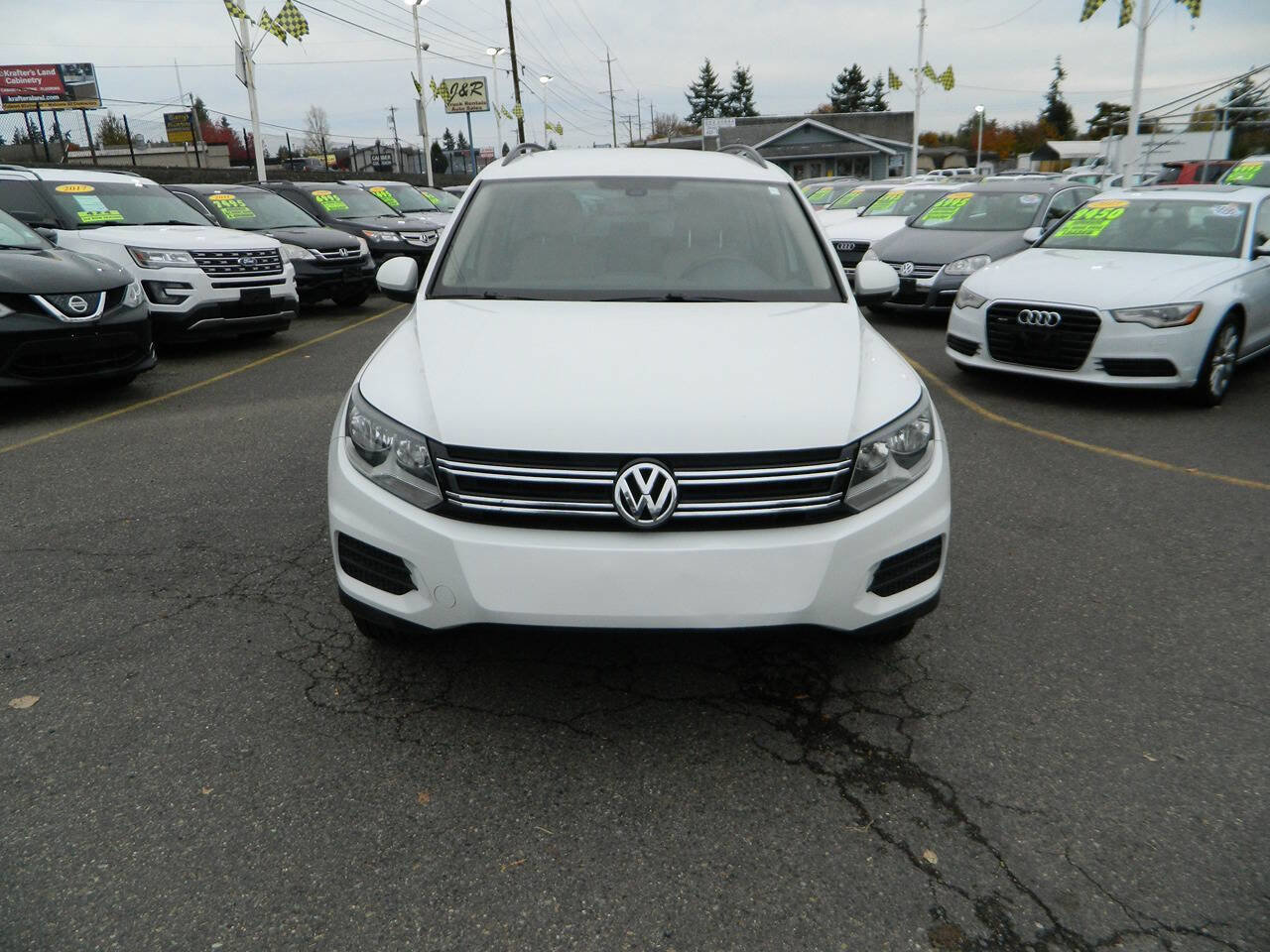 Used 2016 Volkswagen Tiguan S AWD/4WD image 3