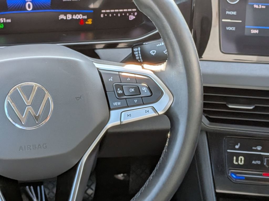 Used 2025 Volkswagen Jetta SE image 24