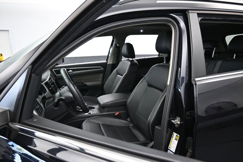 Used 2021 Volkswagen Atlas SE w/ Panoramic Sunroof Package FWD image 10