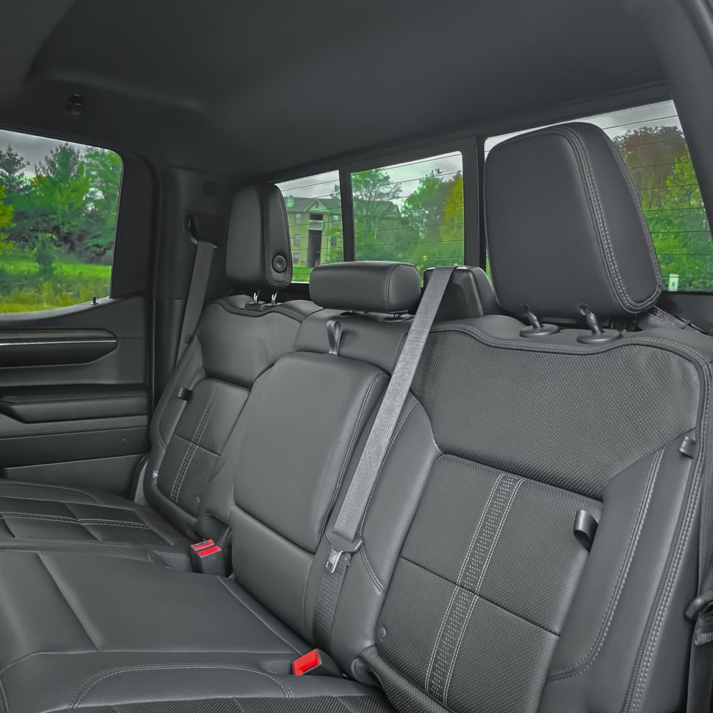 Used 2024 Chevrolet Silverado 1500 High Country w/ High Country Premium Package image 24