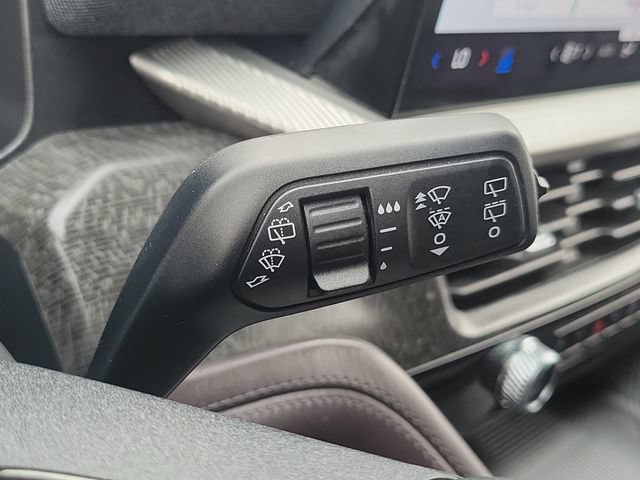 Used 2026 Ford Explorer Platinum AWD/4WD image 12
