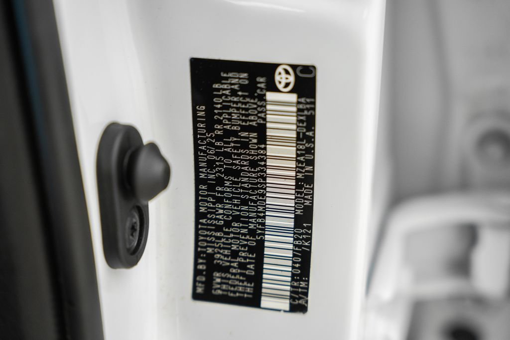 Used 2025 Toyota Corolla LE FWD image 36