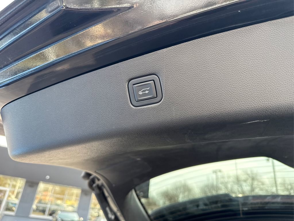 Used 2022 Chevrolet Blazer LT AWD/4WD image 14