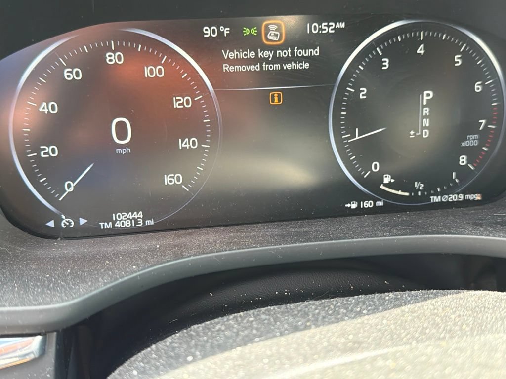 Used 2020 Volvo XC60 T5 Momentum w/ Protection Package AWD/4WD image 18