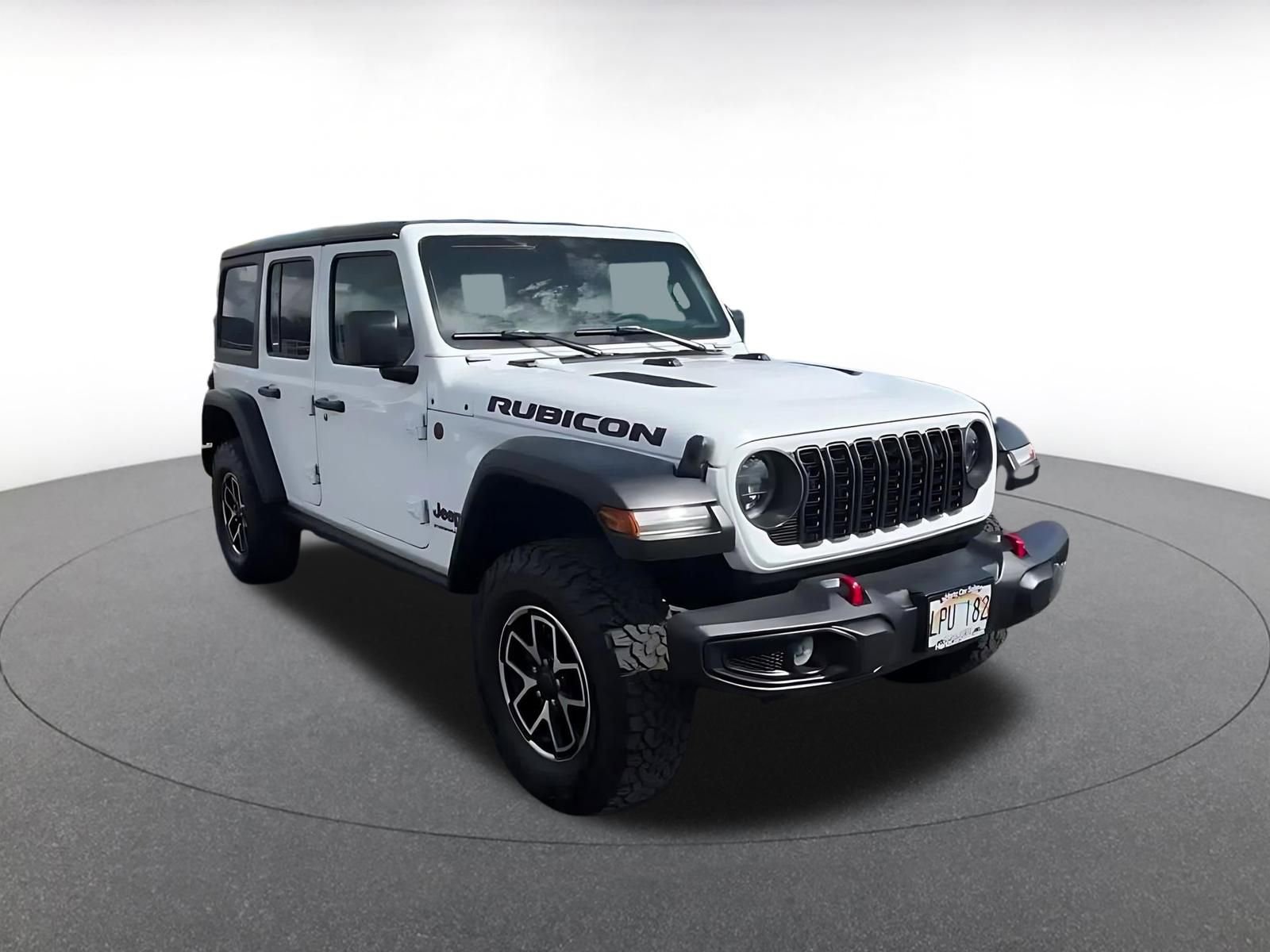 Used 2025 Jeep Wrangler Rubicon image 3