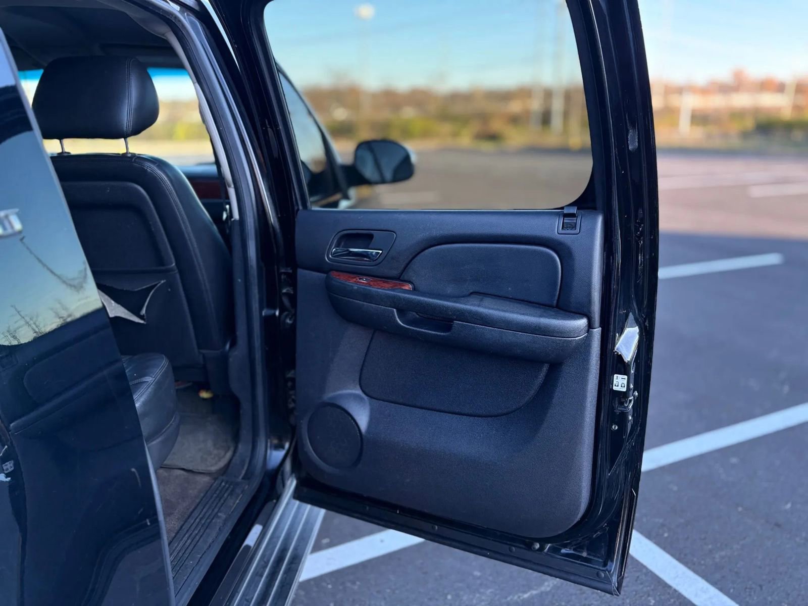 Used 2013 Chevrolet Suburban LT w/ All-Star Edition image 17