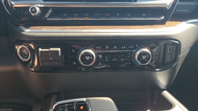 New 2026 GMC Sierra 1500 Elevation w/ Elevation Premium Package AWD/4WD image 19