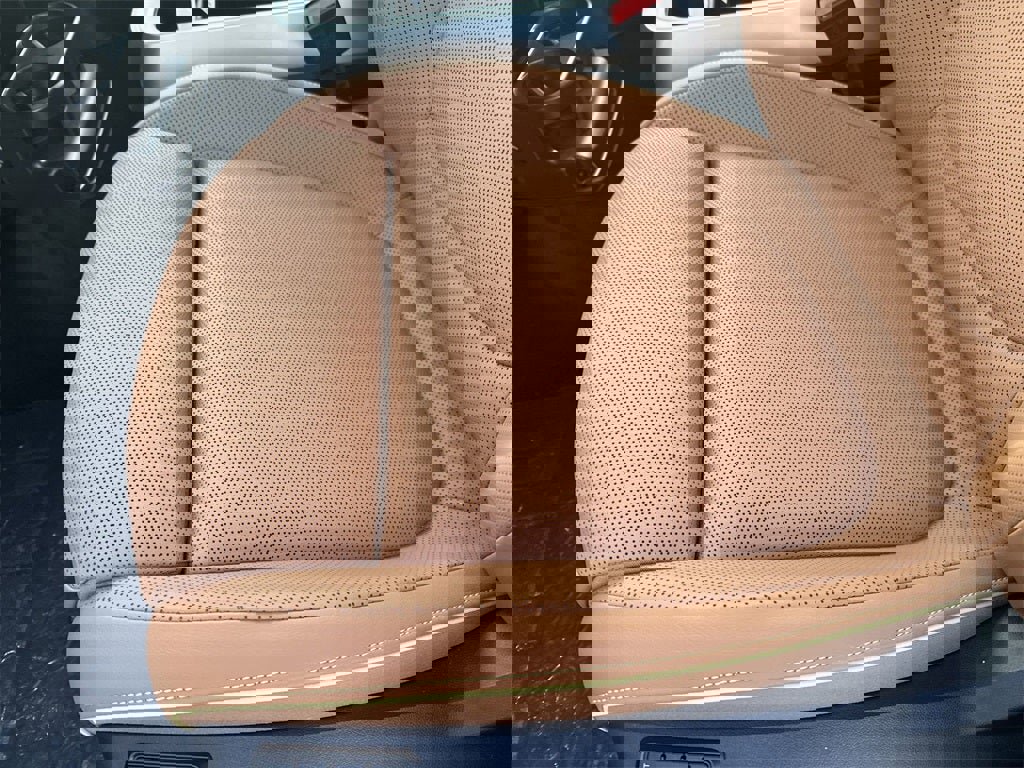 New 2025 Volkswagen ID. Buzz Pro S Plus image 9