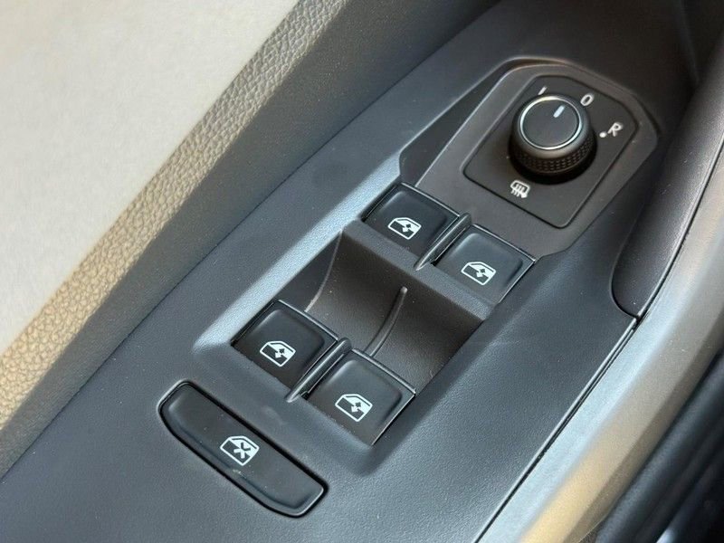 New 2026 Volkswagen Jetta SE FWD image 22