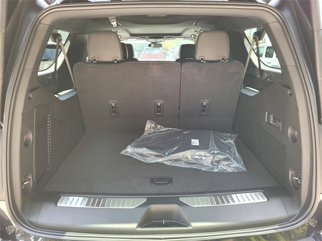 New 2025 Chevrolet Suburban Premier w/ Sun And Tow Package image 15