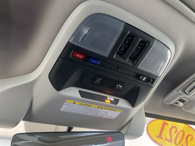 Used 2021 Subaru Crosstrek 2.5i Sport w/ Moonroof Package image 18