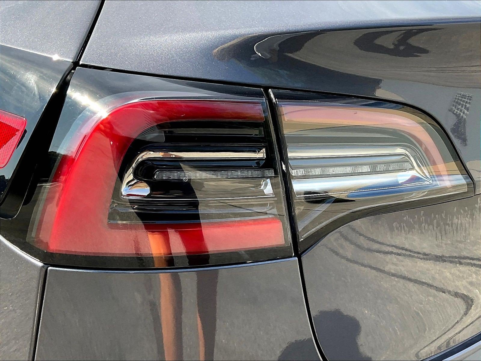Used 2022 Tesla Model 3 Long Range AWD/4WD image 22