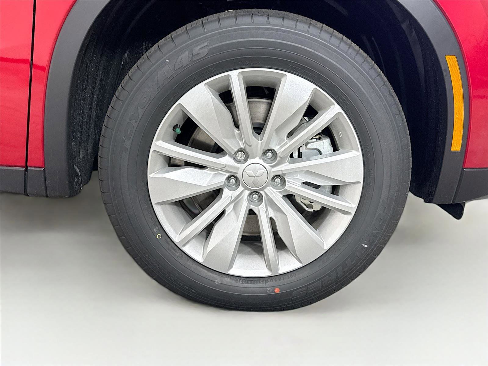 New 2026 Mitsubishi Outlander ES FWD image 31
