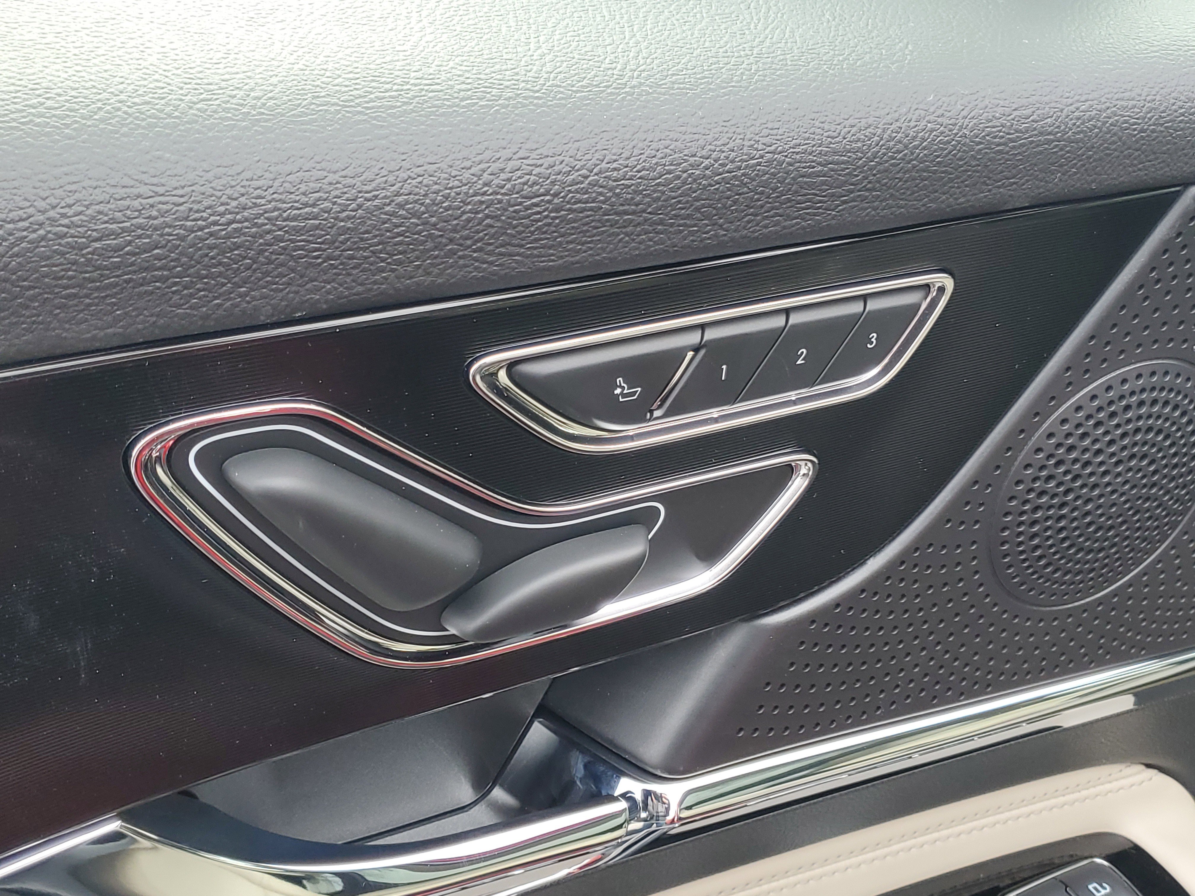 New 2026 Lincoln Corsair Premiere image 9