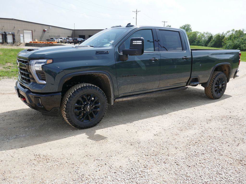 New 2026 Chevrolet Silverado 3500 LTZ w/ LTZ Plus Package AWD/4WD image 9