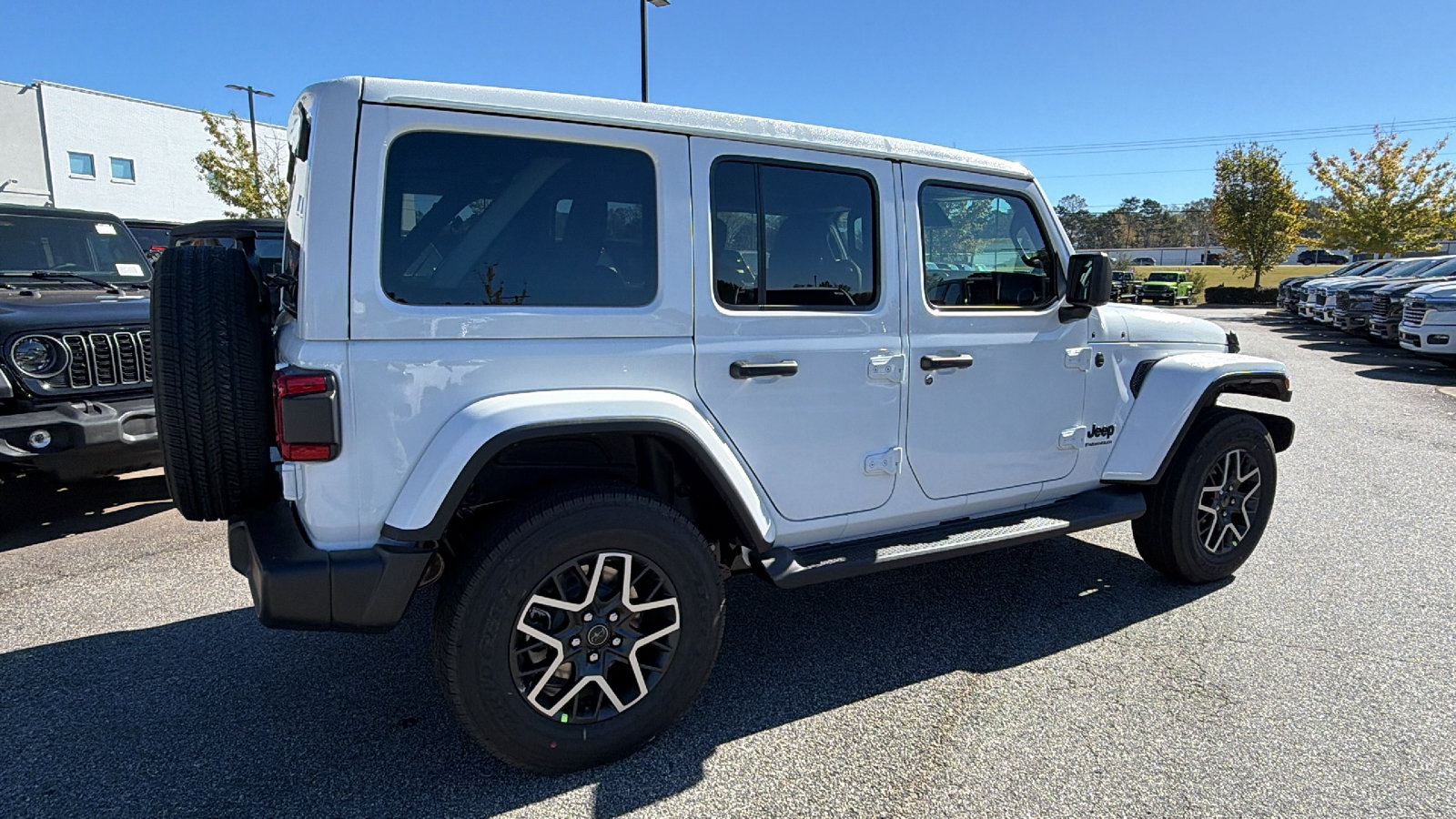 New 2027 Jeep Wrangler Unlimited Sahara AWD/4WD image 8