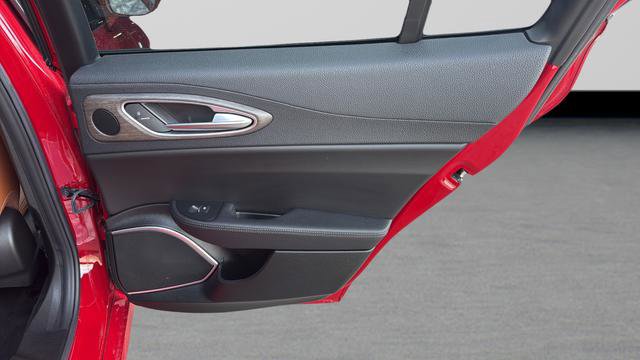 Used 2023 Alfa Romeo Giulia Ti w/ Active Assist Plus Package image 26