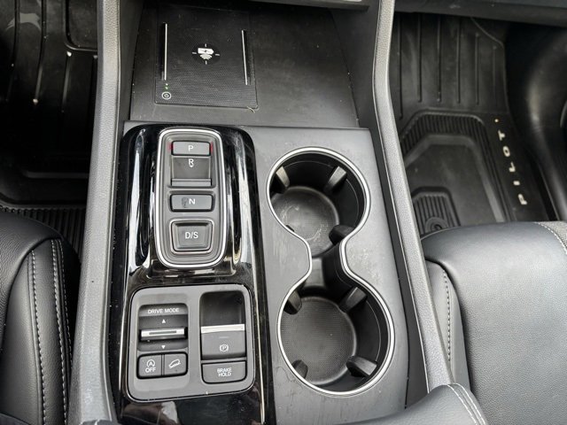 Certified 2025 Honda Pilot Touring image 20