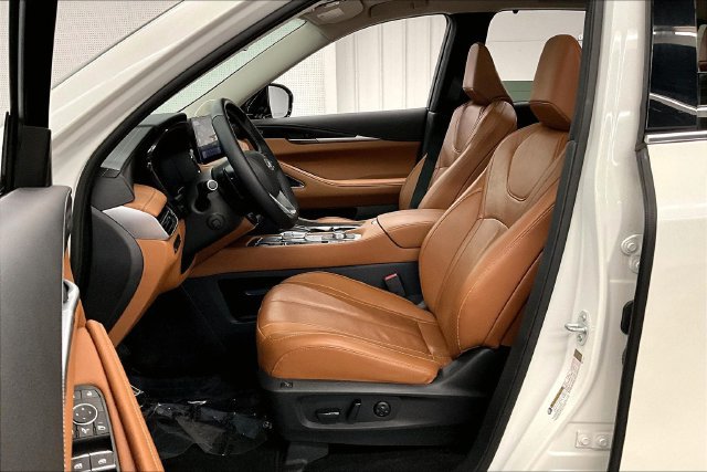 Used 2024 INFINITI QX60 Sensory AWD/4WD image 24