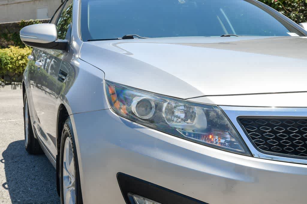 Used 2012 Kia Optima LX FWD image 4
