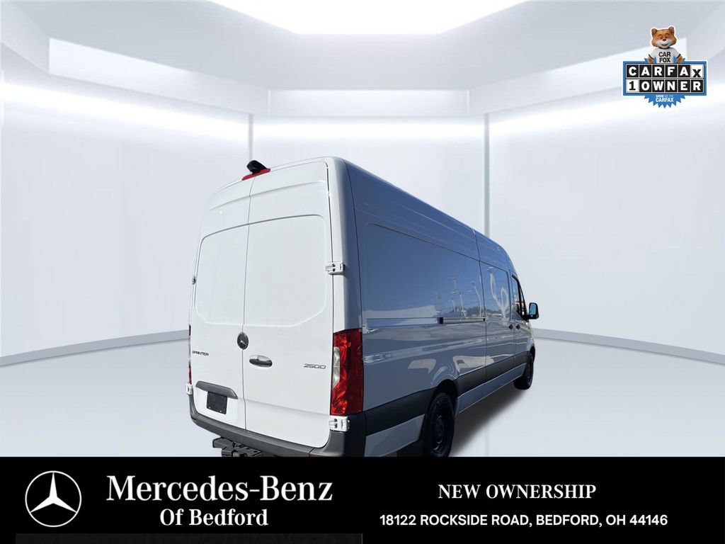 Used 2025 Mercedes-Benz Sprinter 2500 image 5