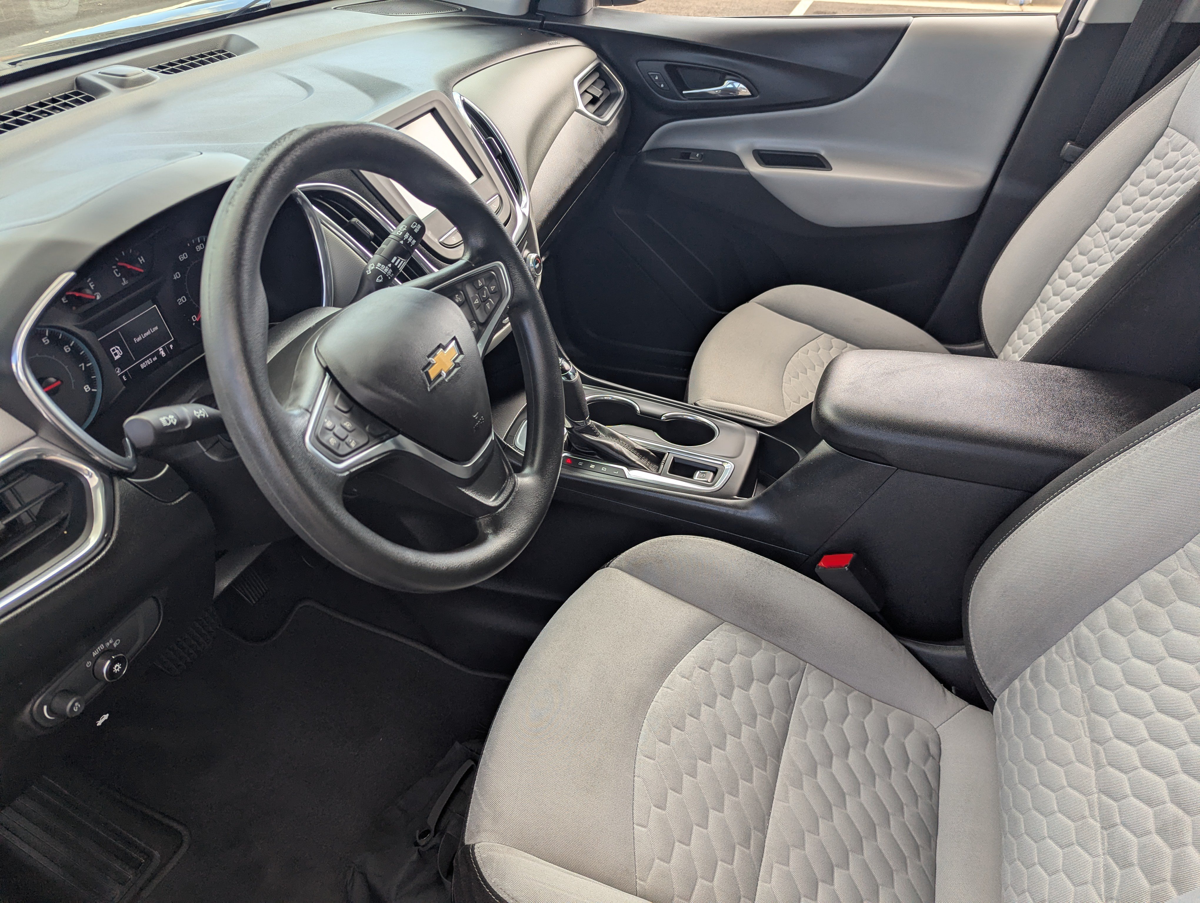 Used 2018 Chevrolet Equinox LS FWD image 18