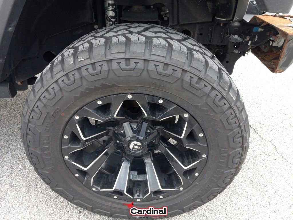 Used 2018 Jeep Wrangler Unlimited Sport image 2