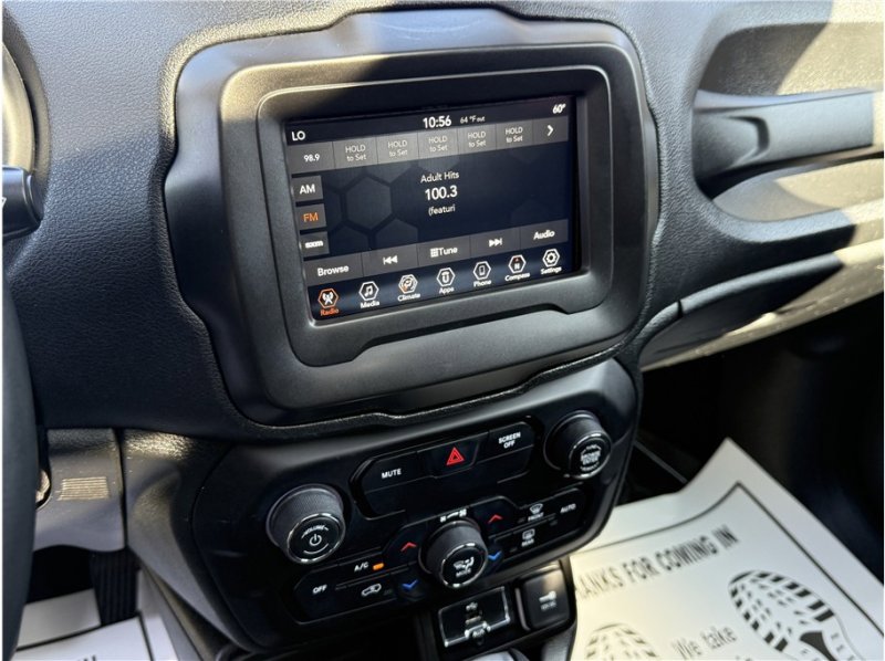 Used 2020 Jeep Renegade Altitude image 35