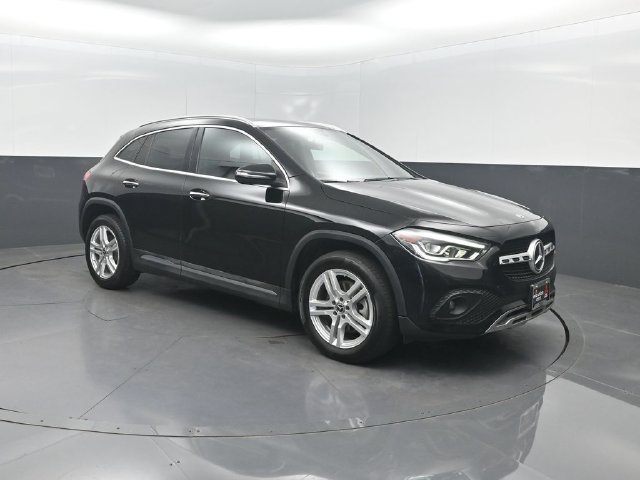 Used 2021 Mercedes-Benz GLA 250 4MATIC w/ Premium Package image 36