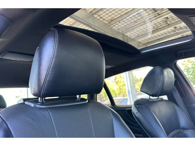 Used 2022 Lexus LS 500 w/ Cold Weather Package (CK) RWD image 16