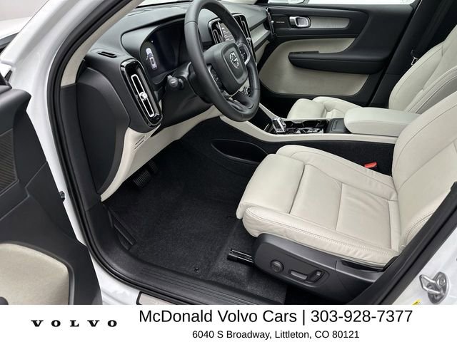 Certified 2023 Volvo XC40 B5 Ultimate w/ Protection Package image 11