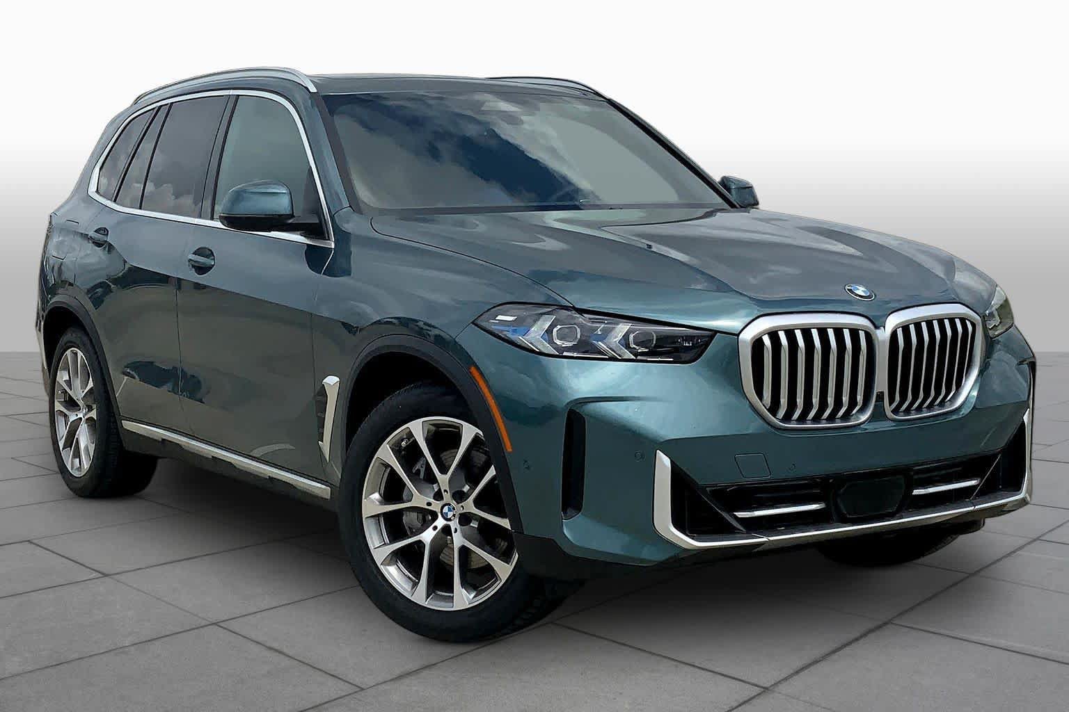 Used 2026 BMW X5 sDrive40i w/ Premium Package RWD image 2