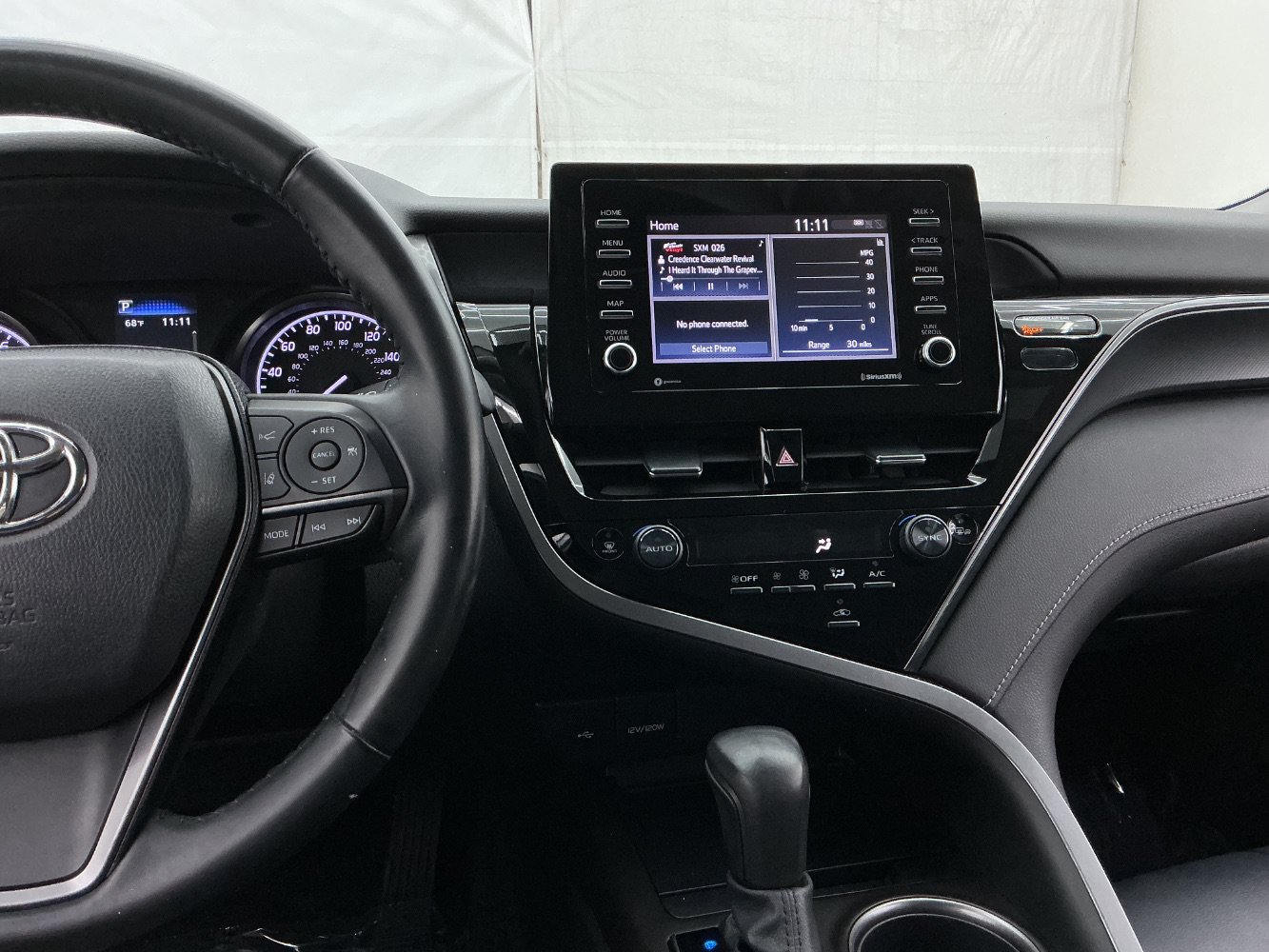 Used 2023 Toyota Camry SE w/ Convenience Package FWD image 33